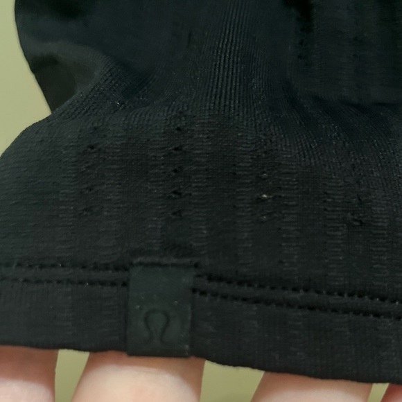 Lululemon Train To Be Tank Top Shirt Tee Black  Side Slit Muscle Seamless Mesh - Picture 3 of 6